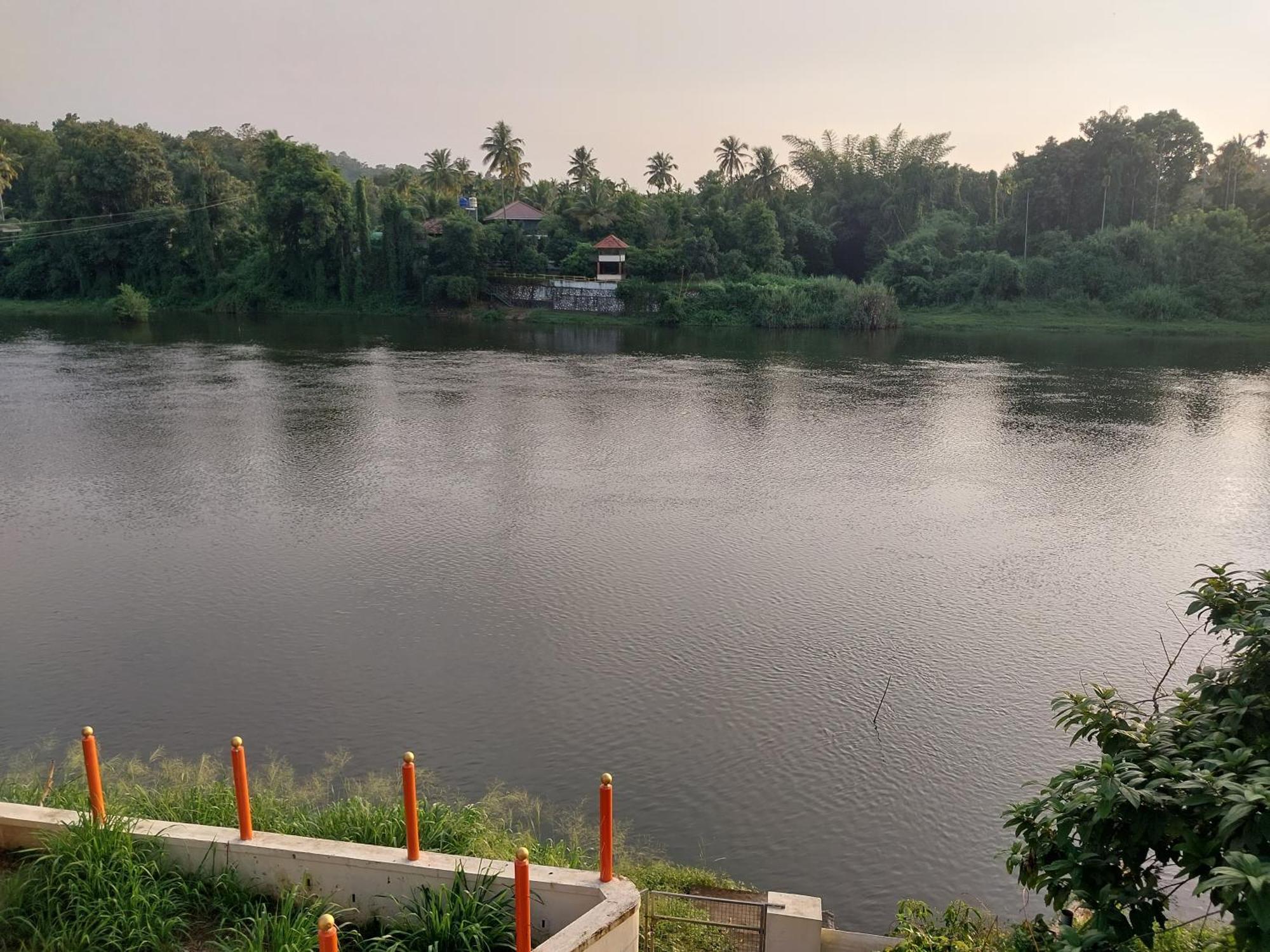 Stayberries River Rock Villa Athirapilly Kizhake Chalakudi Экстерьер фото